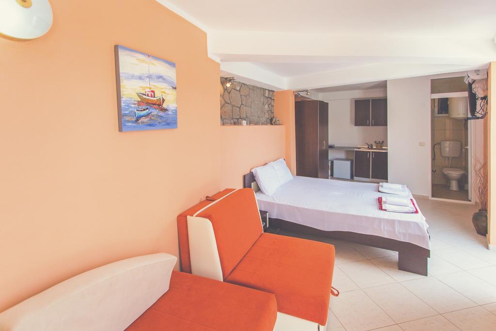 David Apartments And Rooms Dobra Voda Dış mekan fotoğraf