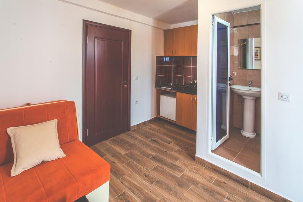 David Apartments And Rooms Dobra Voda Dış mekan fotoğraf